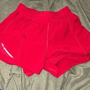 Lululemon Red Hotty Hot 3”